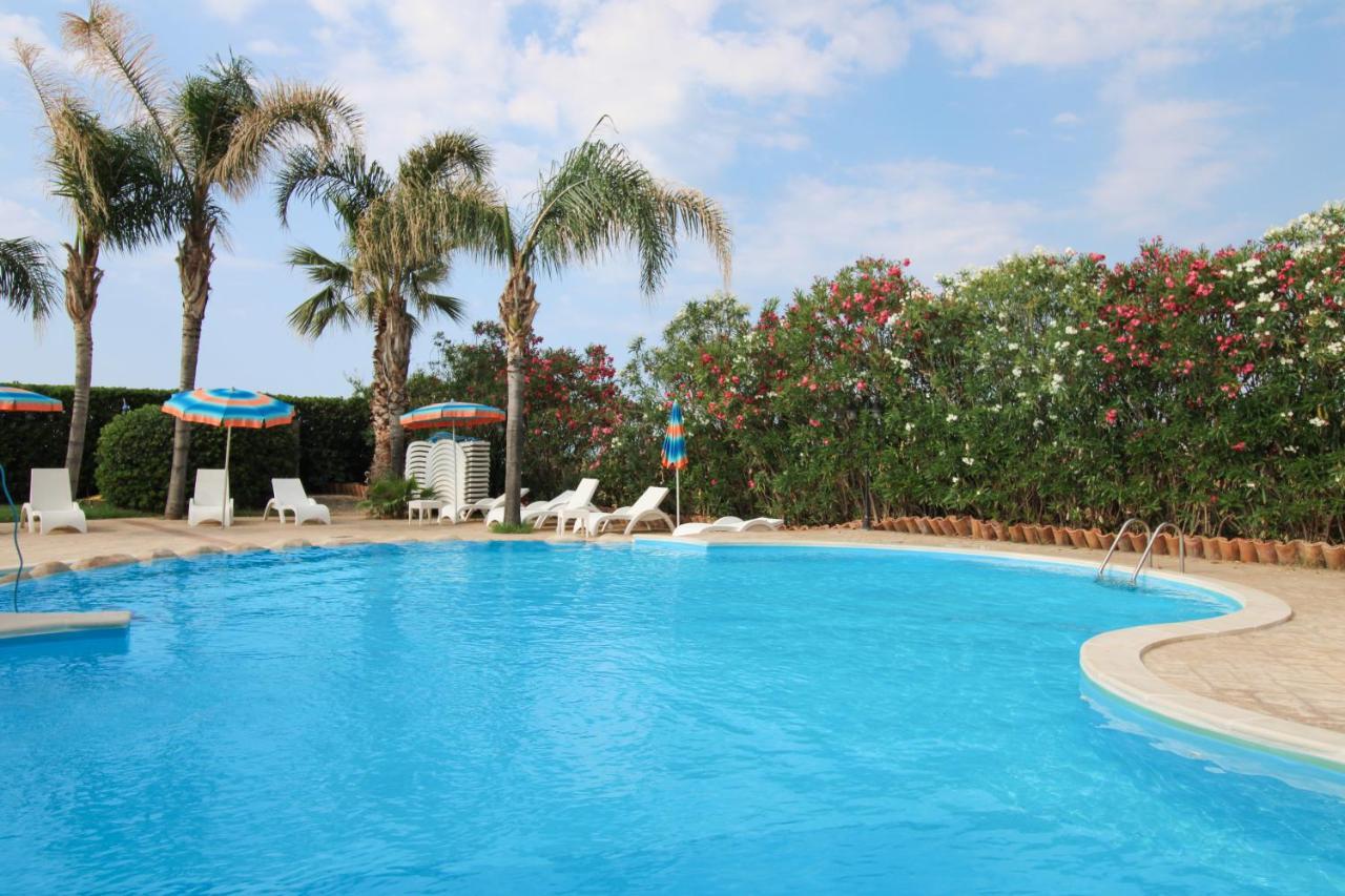 Il Geranio - Resort & Suites Acquedolci Ngoại thất bức ảnh