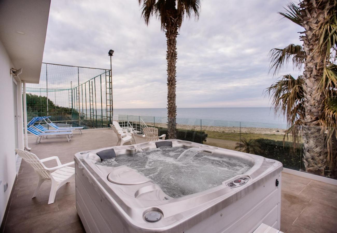Il Geranio - Resort & Suites Acquedolci Ngoại thất bức ảnh