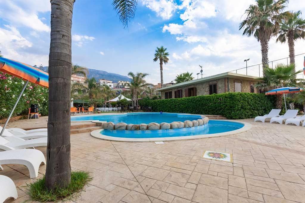 Il Geranio - Resort & Suites Acquedolci Ngoại thất bức ảnh